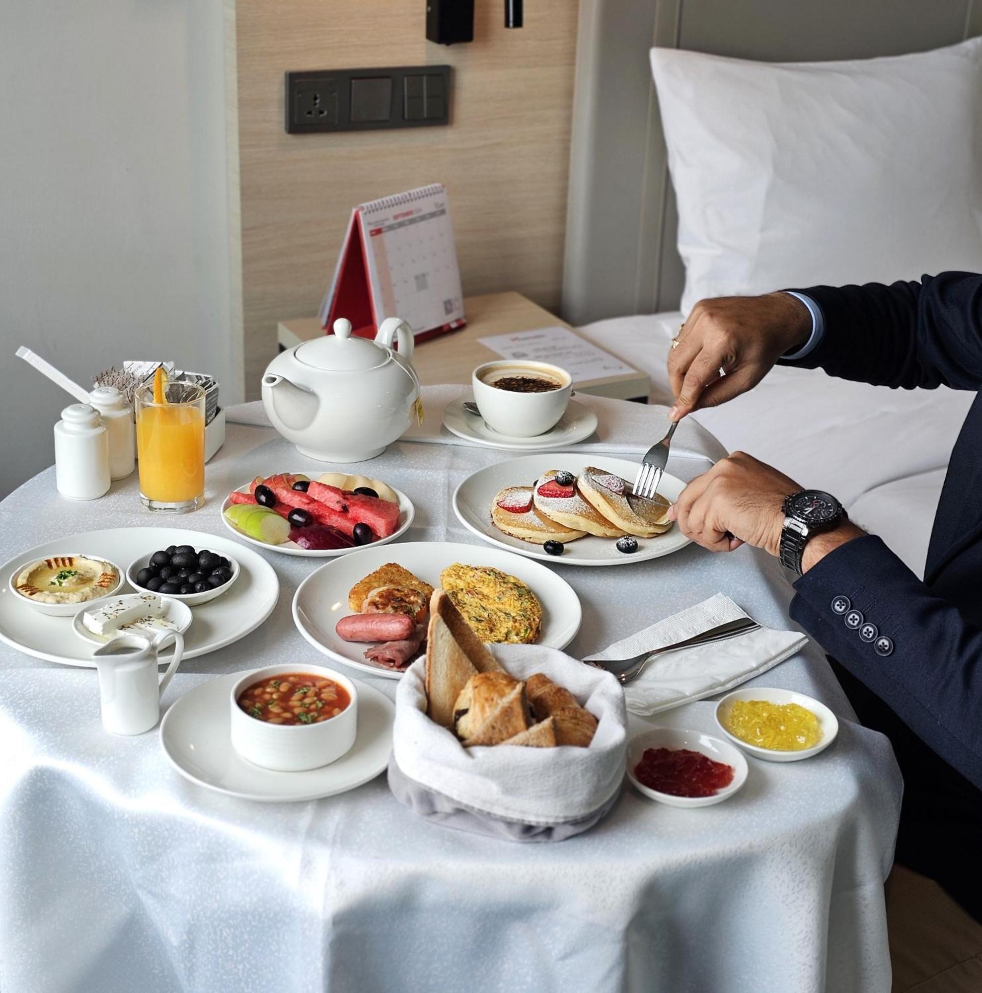 Swiss-Belinn Airport Muscat Oman Exteriör bild